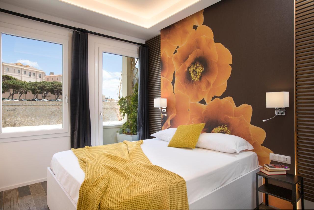Vista Suites - Piazza Yenne Cagliari Exterior foto